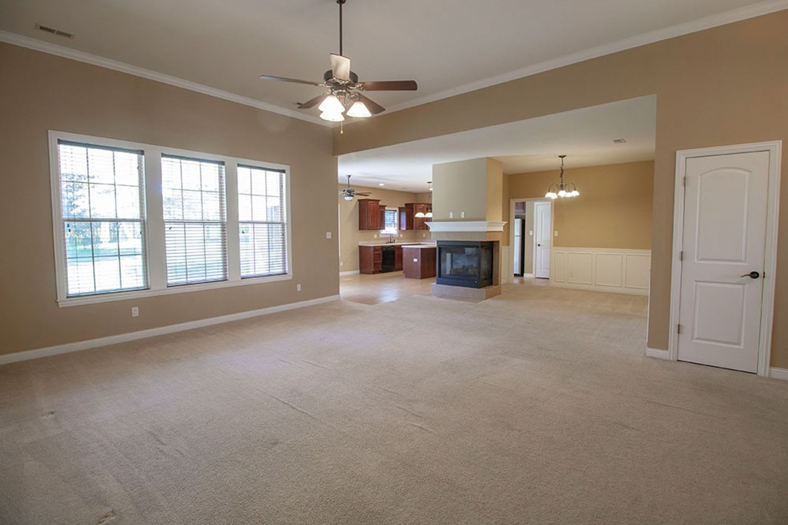 Supreme Residence For A Modern Lifestyle In This 3 Bedroom Home – photo 4
