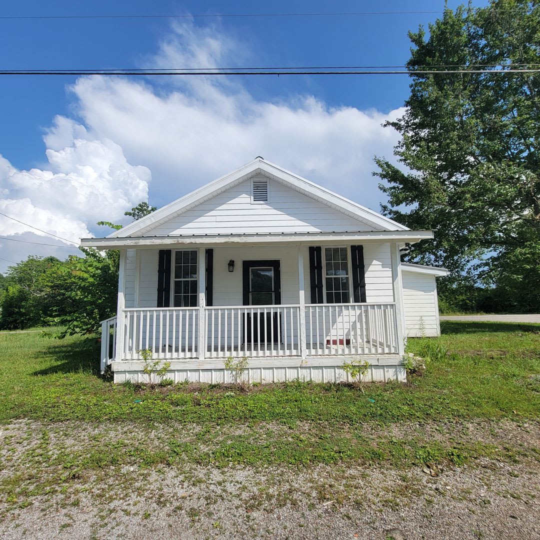 2 Bed, 1.5 Bath-Residential/Commercial – photo 1