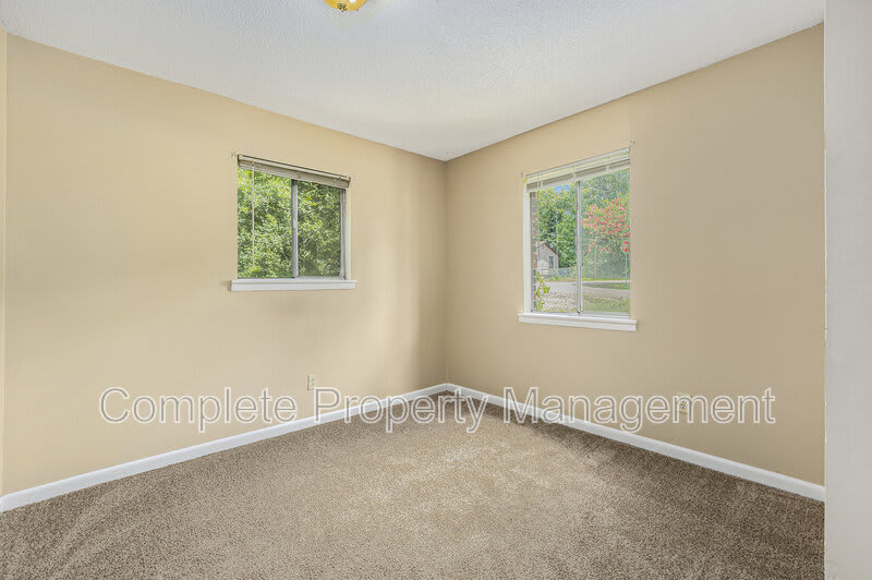 3400 Walnut Avenue Southwest – photo 3