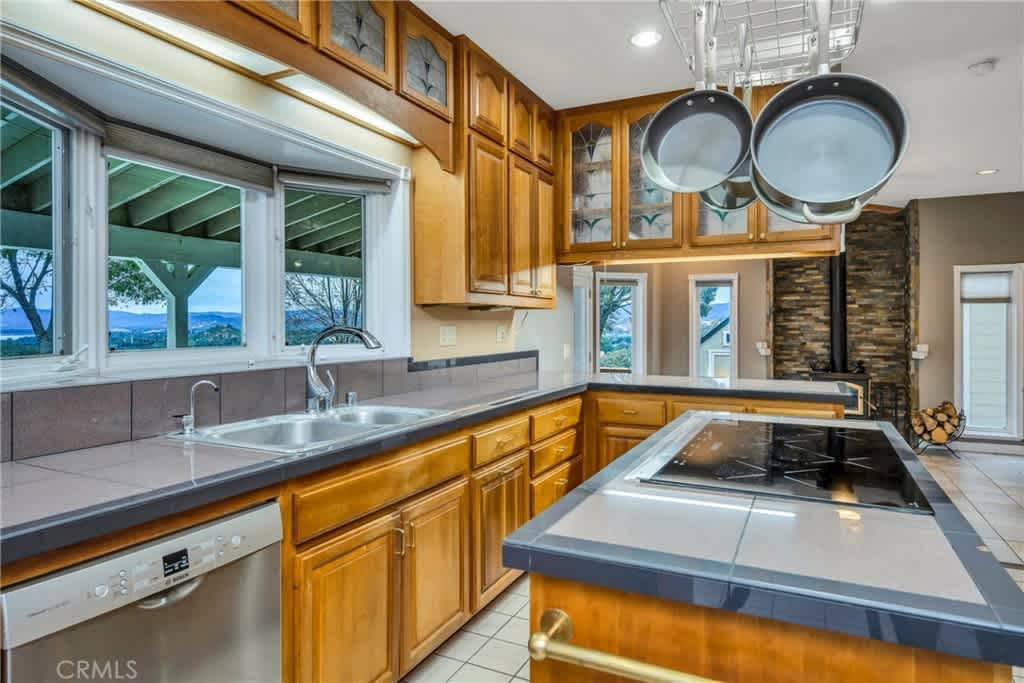 4304 Leal Drive – photo 3