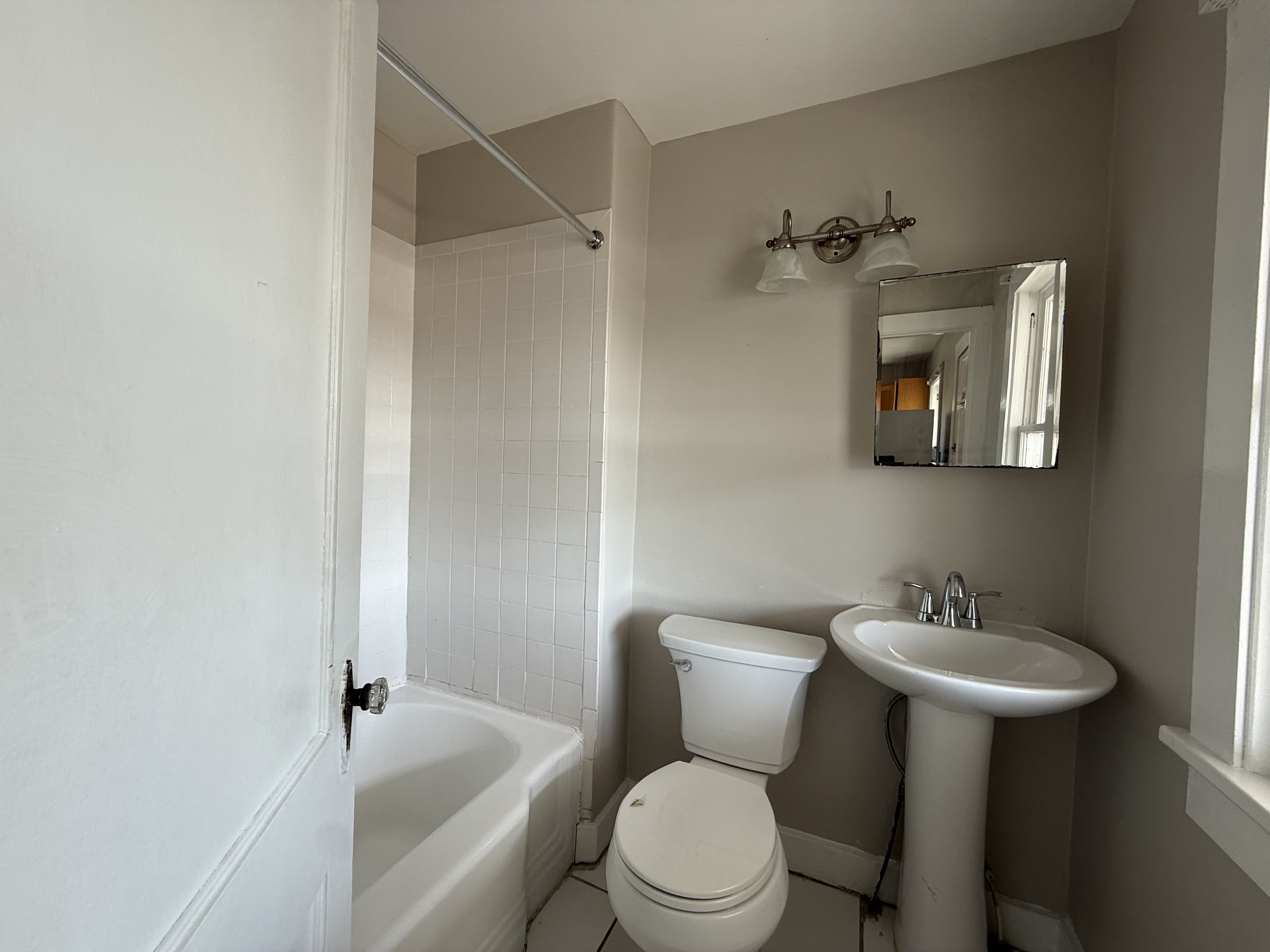 5150 6th St Apt 3 – photo 3