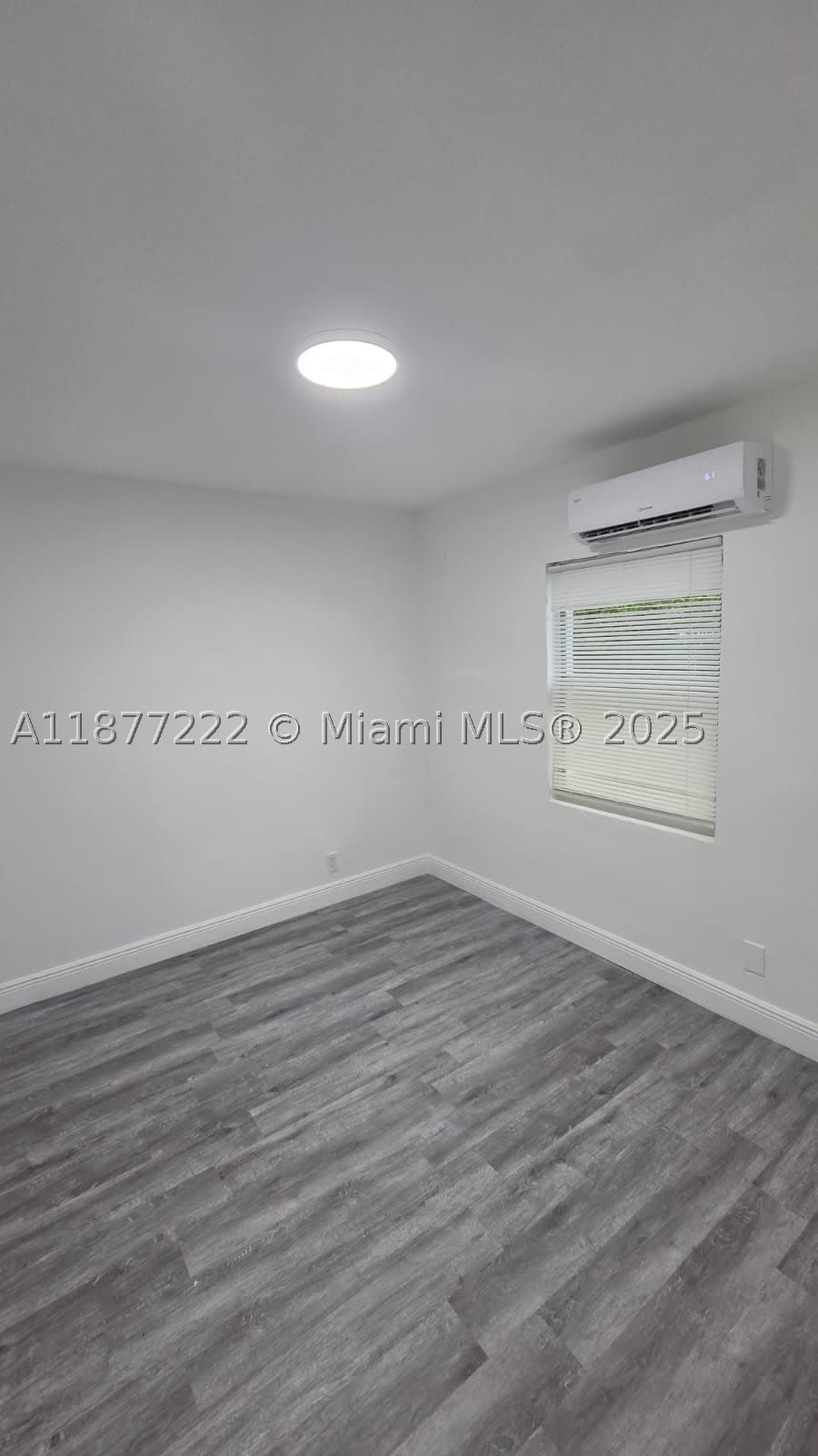 855 Nw 3Rd Ter – photo 4