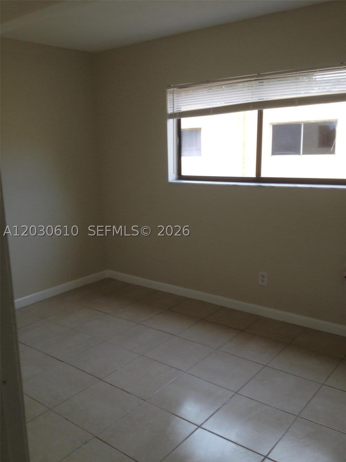 1085 S Flagler Ave – photo 5