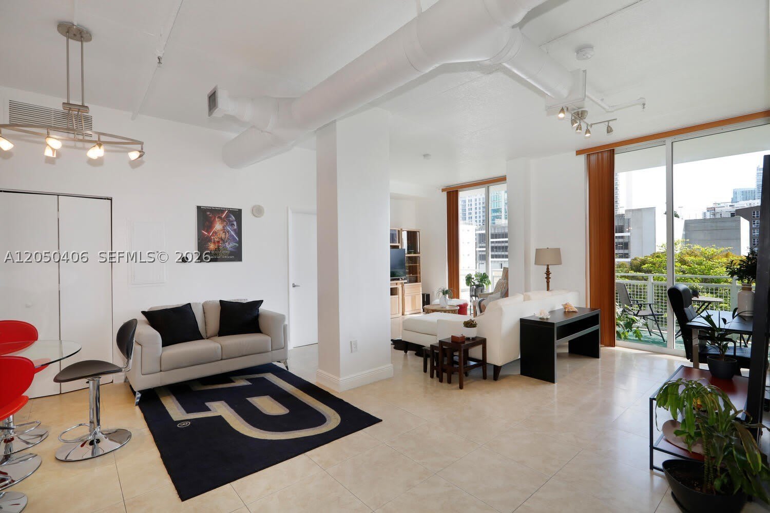 444 NE 30th St – photo 4