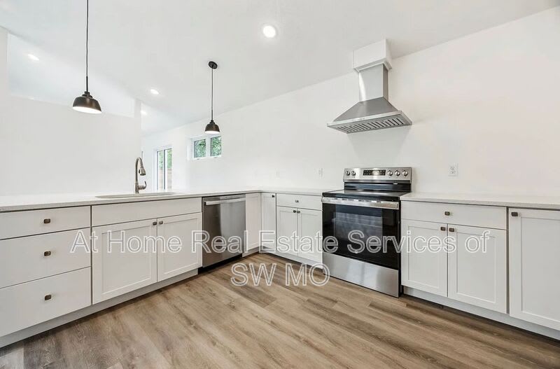 3481 W Moark St – photo 3