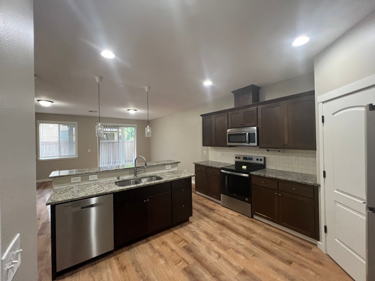 Recently Renovated Spacious 3 Bedroom Home With Fenced Yard Patio And 2 Car Garage With Move In Special – photo 5