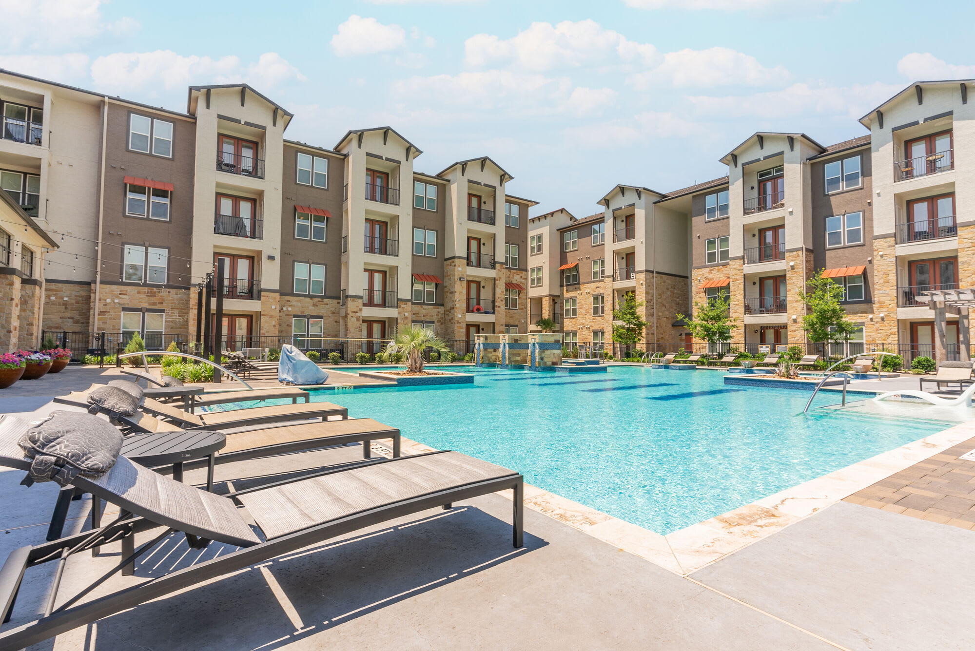 Tidwell Park Apartments – photo 5