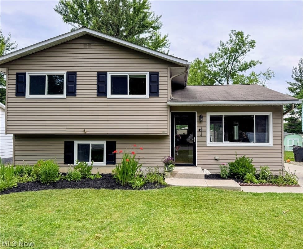 1214 Bryce Avenue – photo 1