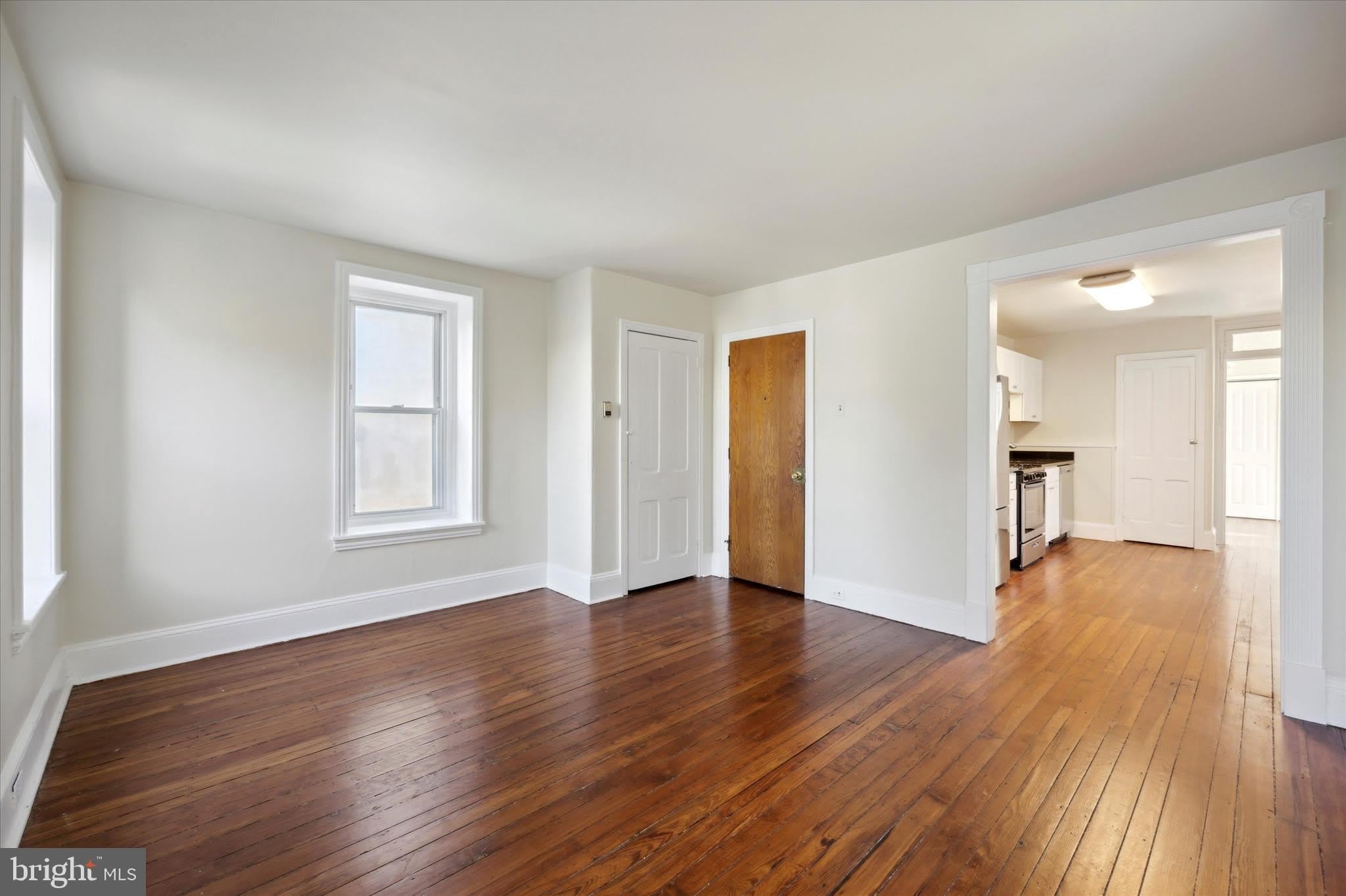 200 E WILLOW GROVE Avenue – photo 3
