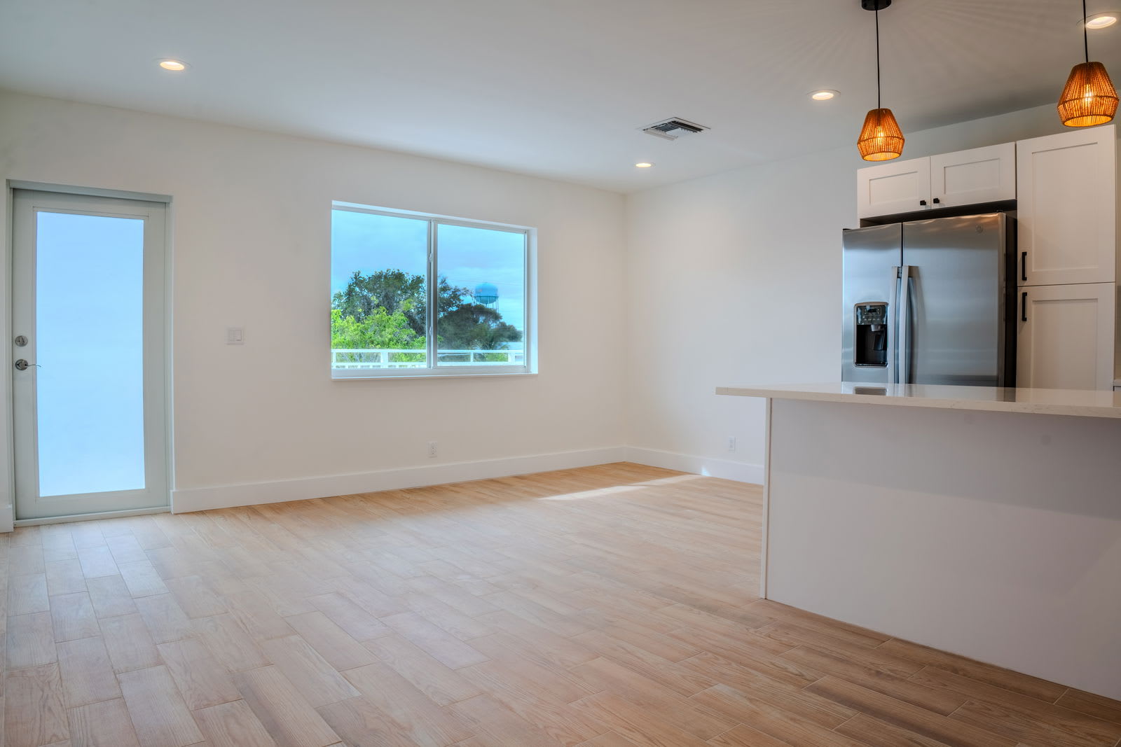 238 Southeast 1st Avenue – photo 4