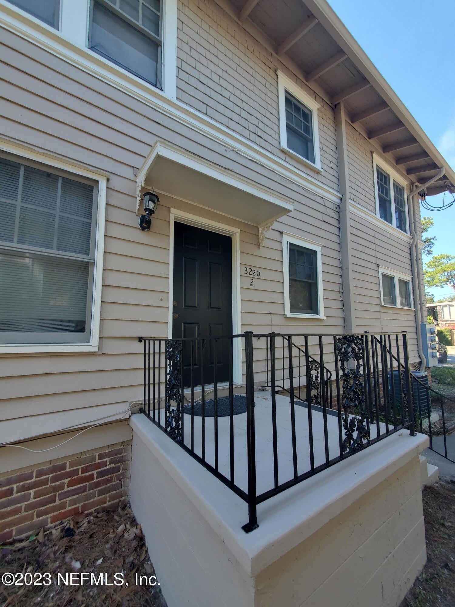 3220 HERSCHEL Street – photo 2