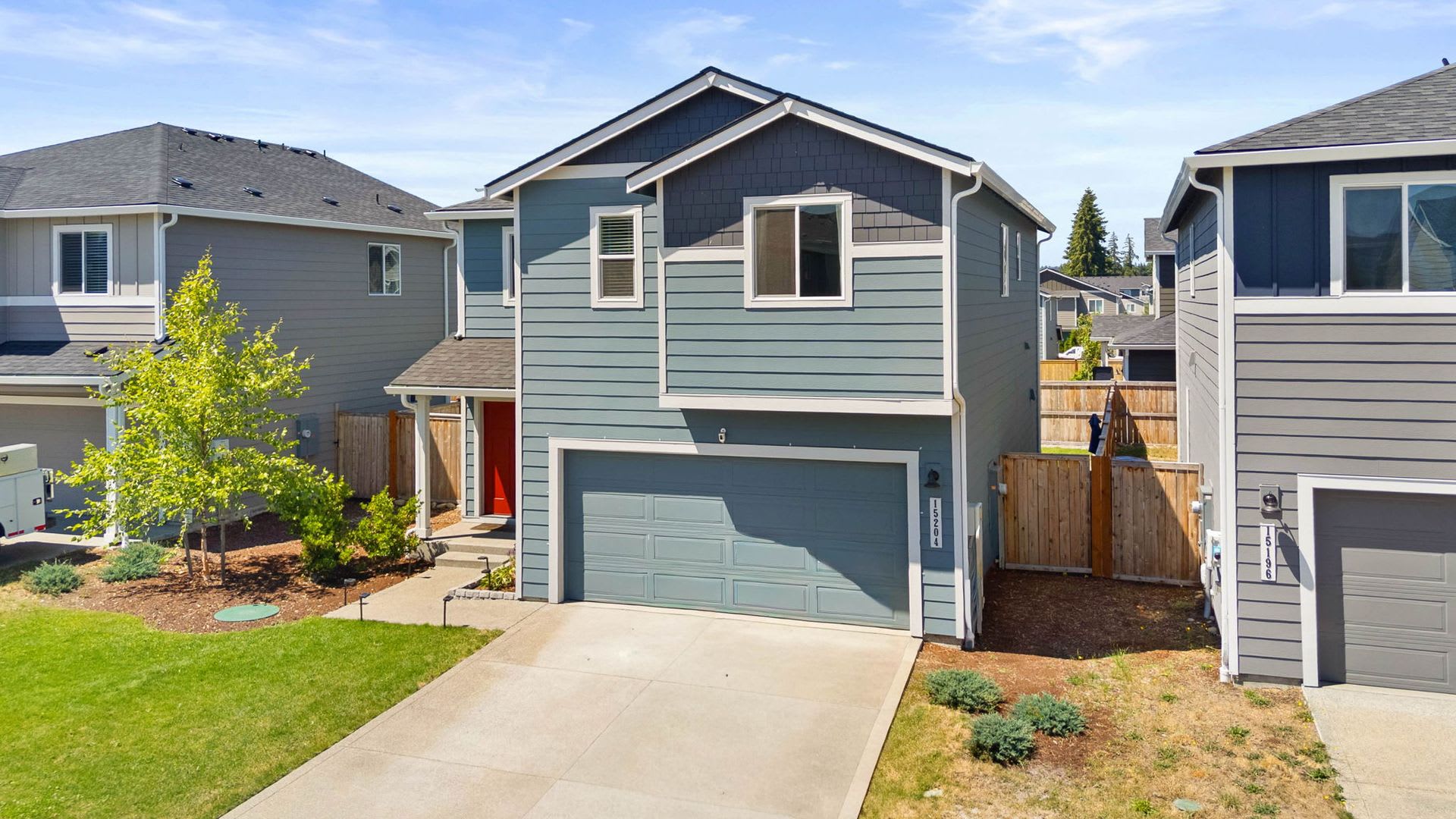 Spacious 3-Bedroom Home with Bonus Room, Main-Floor Den & Covered Patio Near JBLM – photo 1