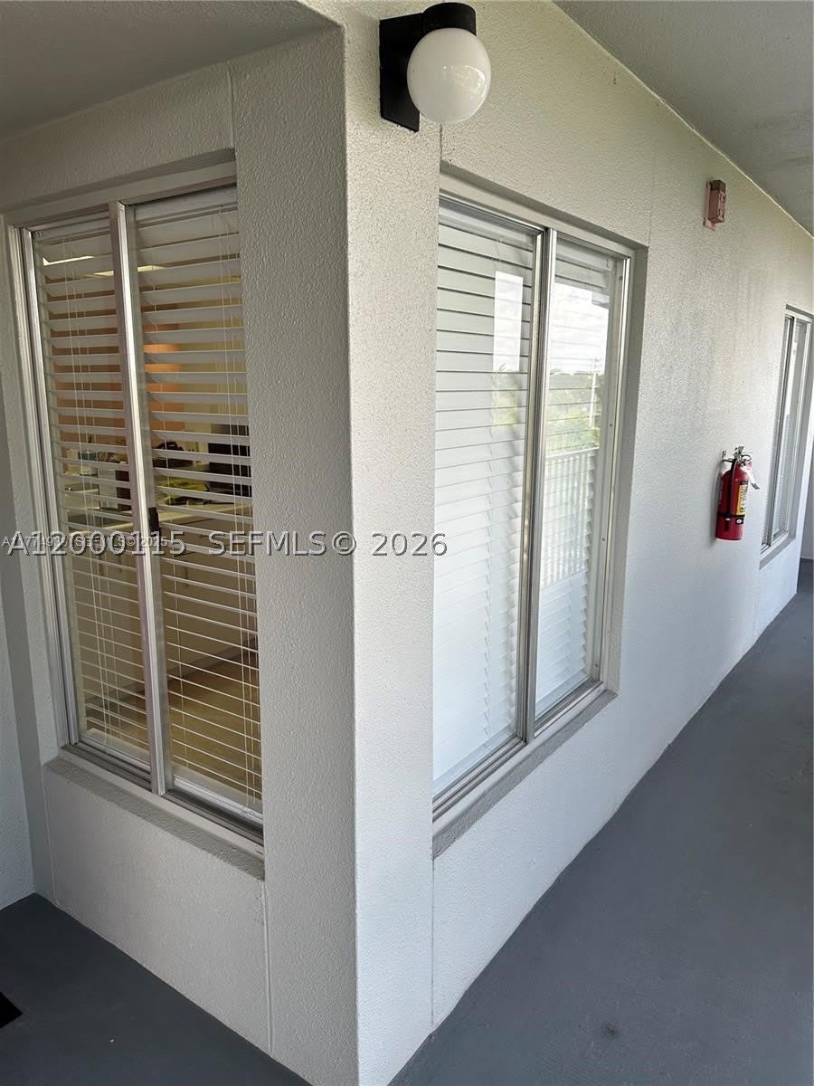 800 SW 137th Ave – photo 2