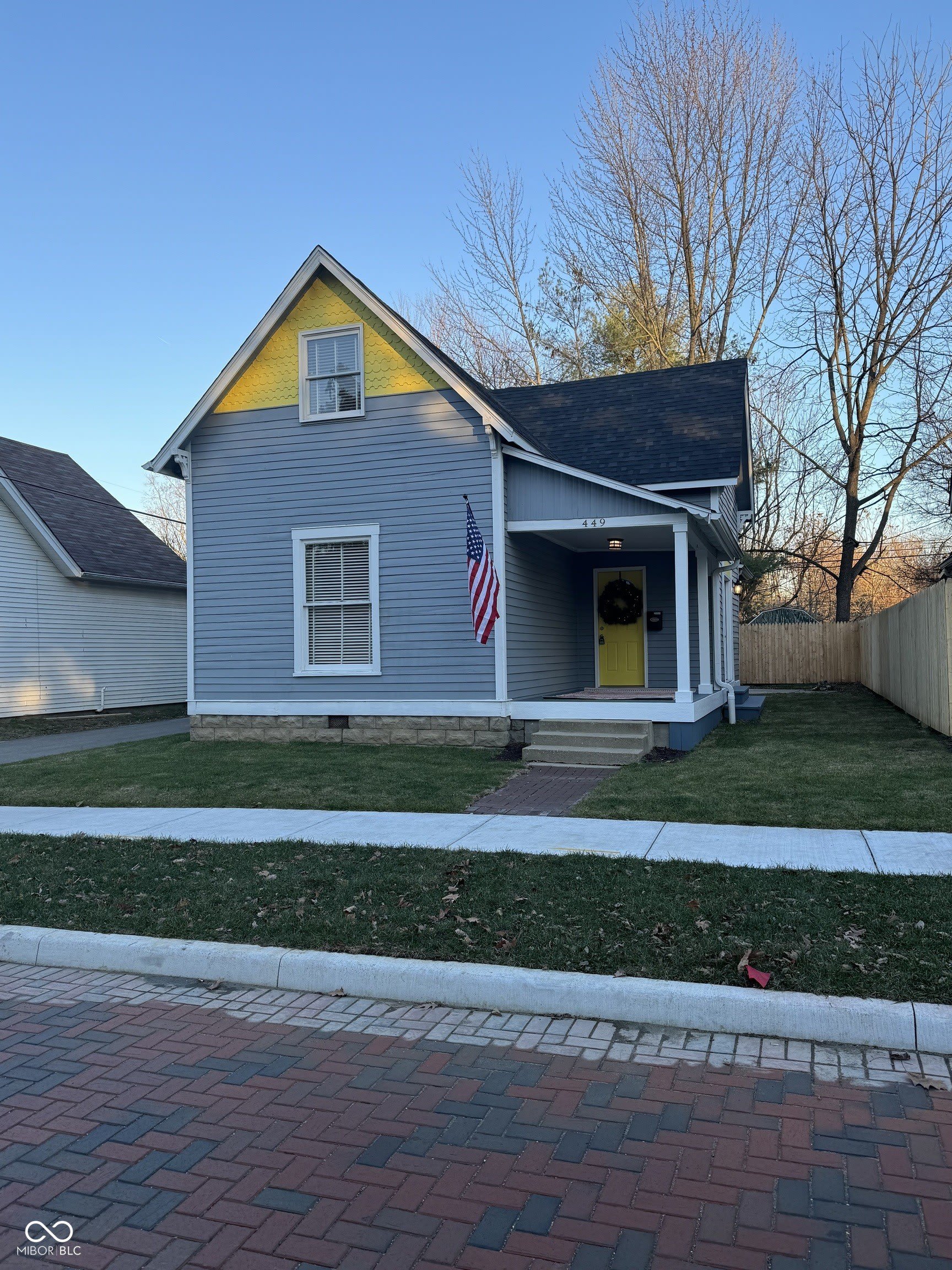 449 Yandes Street – photo 3
