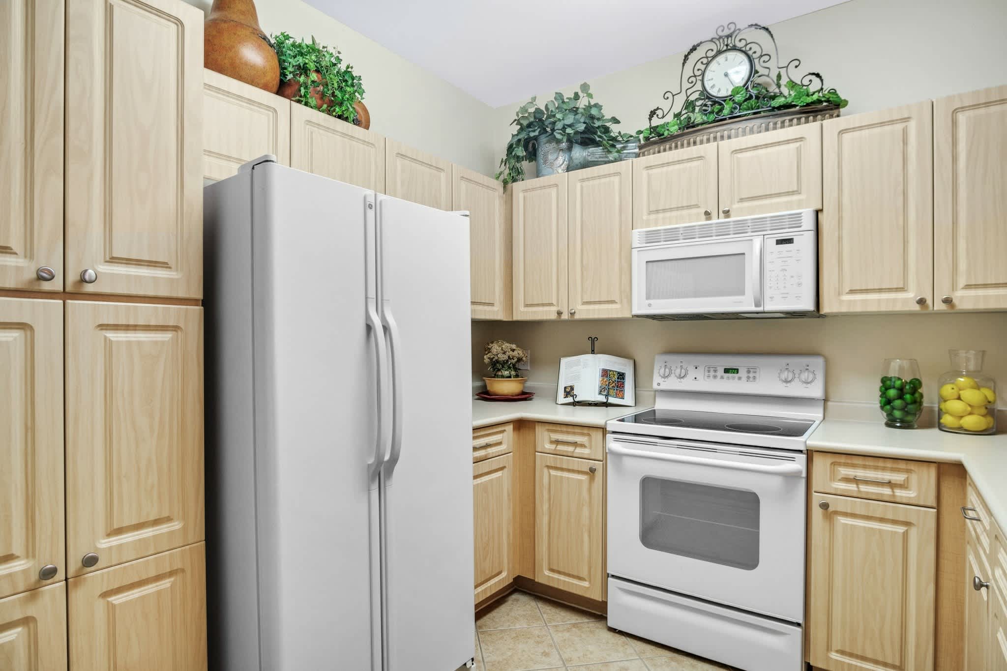 Springfield Apartments – photo 3