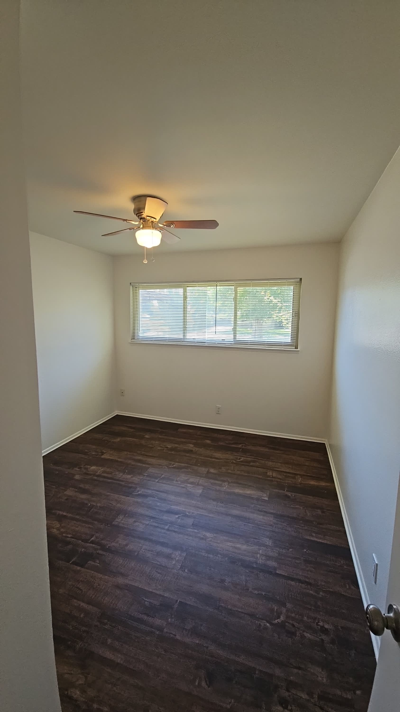 44836 Lorimer Avenue – photo 5