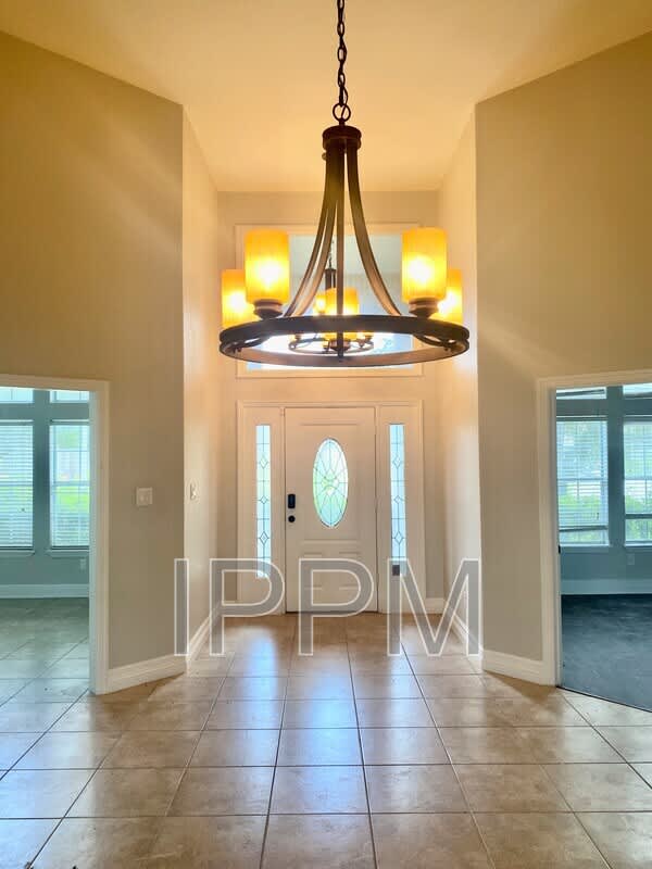 2605 Mark Cir – photo 2