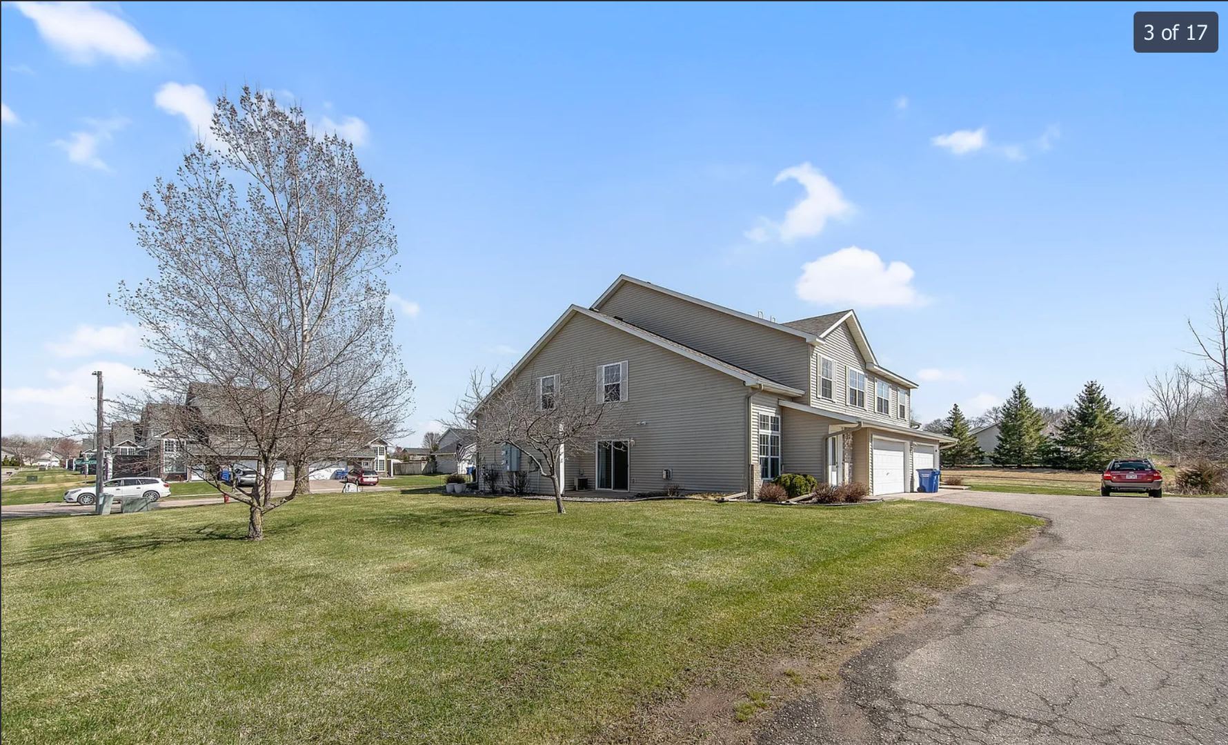 Beautiful 3 Bed 1.5 Bath Townhome – photo 3