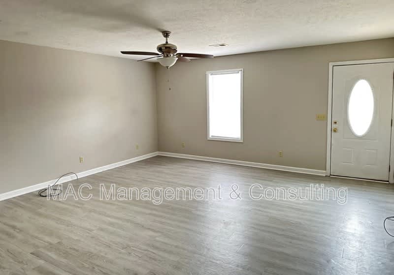 1505 Autumn Avenue – photo 2