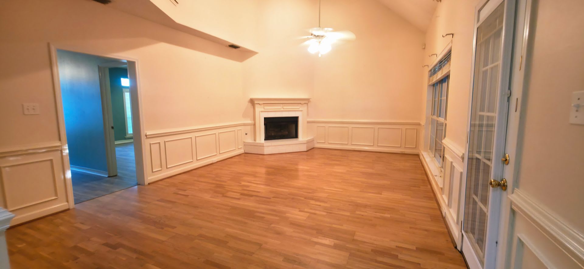Two Story Home w/ Pool & Double Garage in Woodbridge Subdivision – photo 3