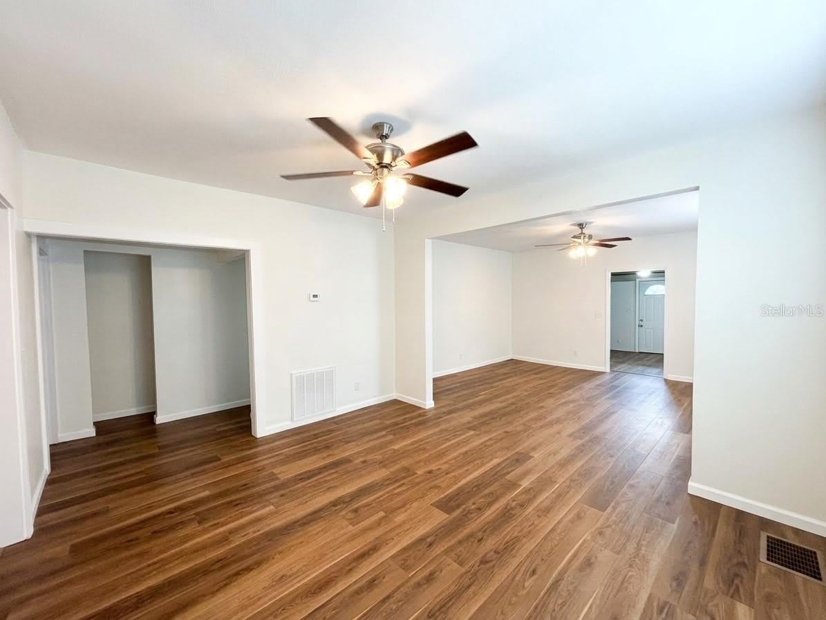 320 W BULLARD Avenue – photo 5