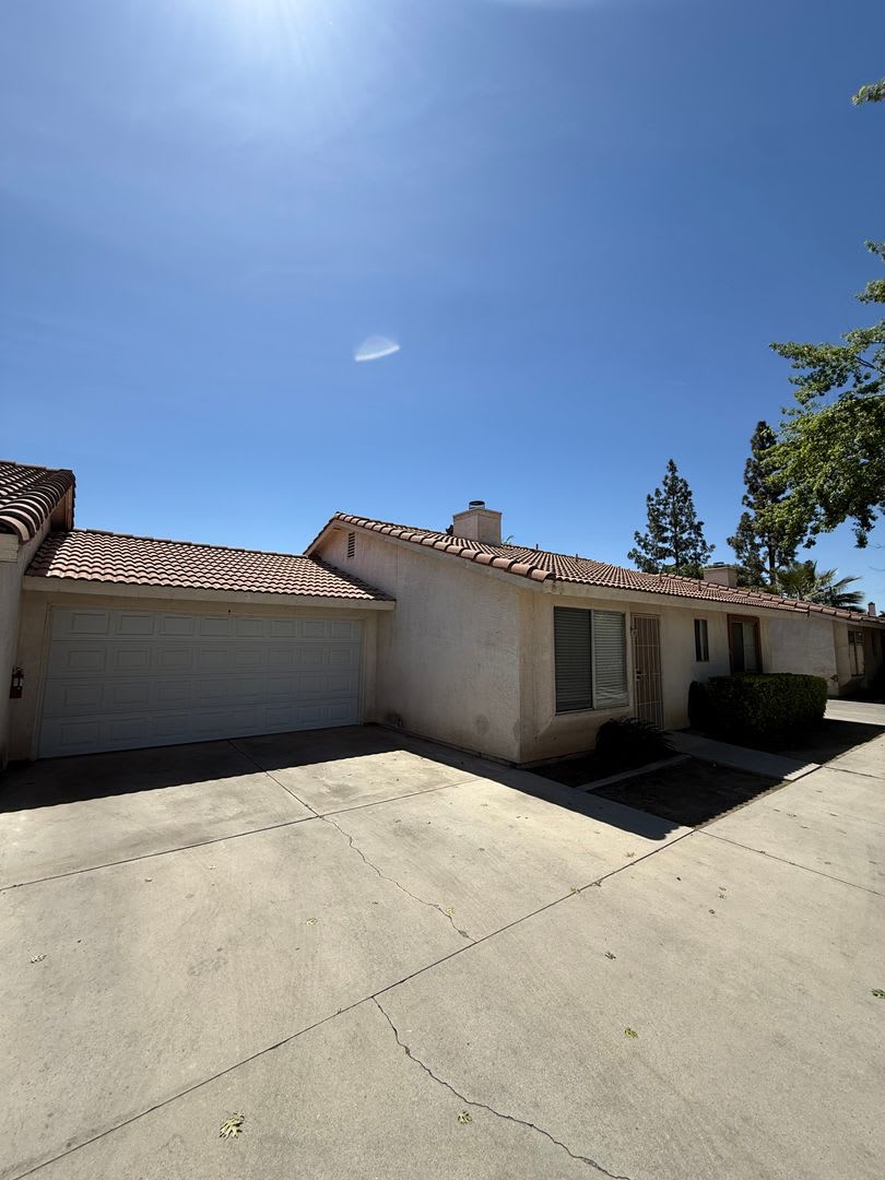 3 Bed 2 bath in Southwest Bakersfield – photo 2