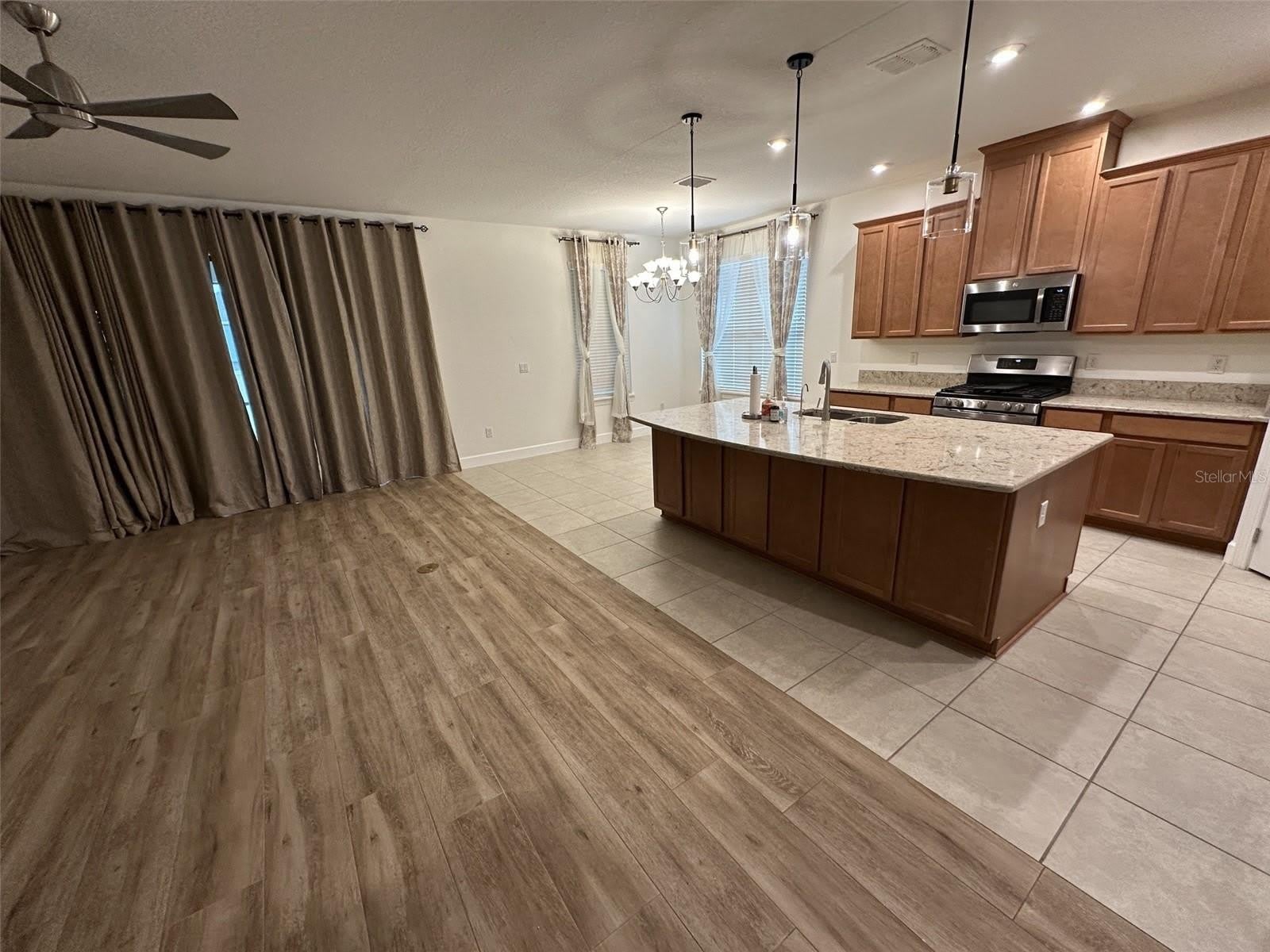 1355 Zeek Ridge Street – photo 4