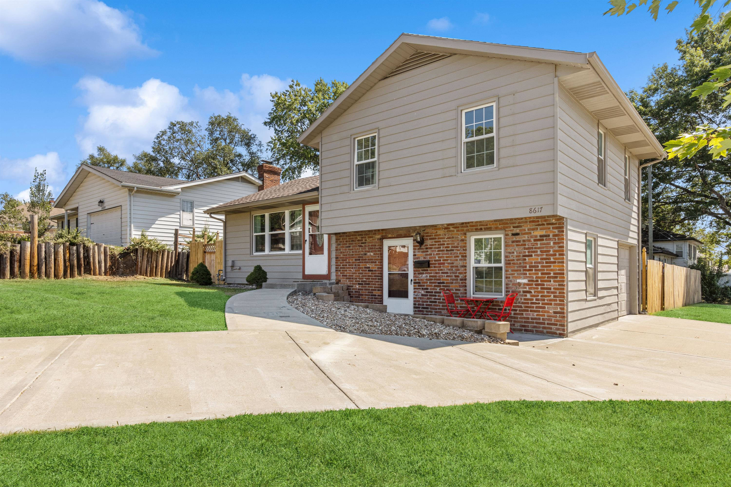 8617 West 92Nd Street – photo 2
