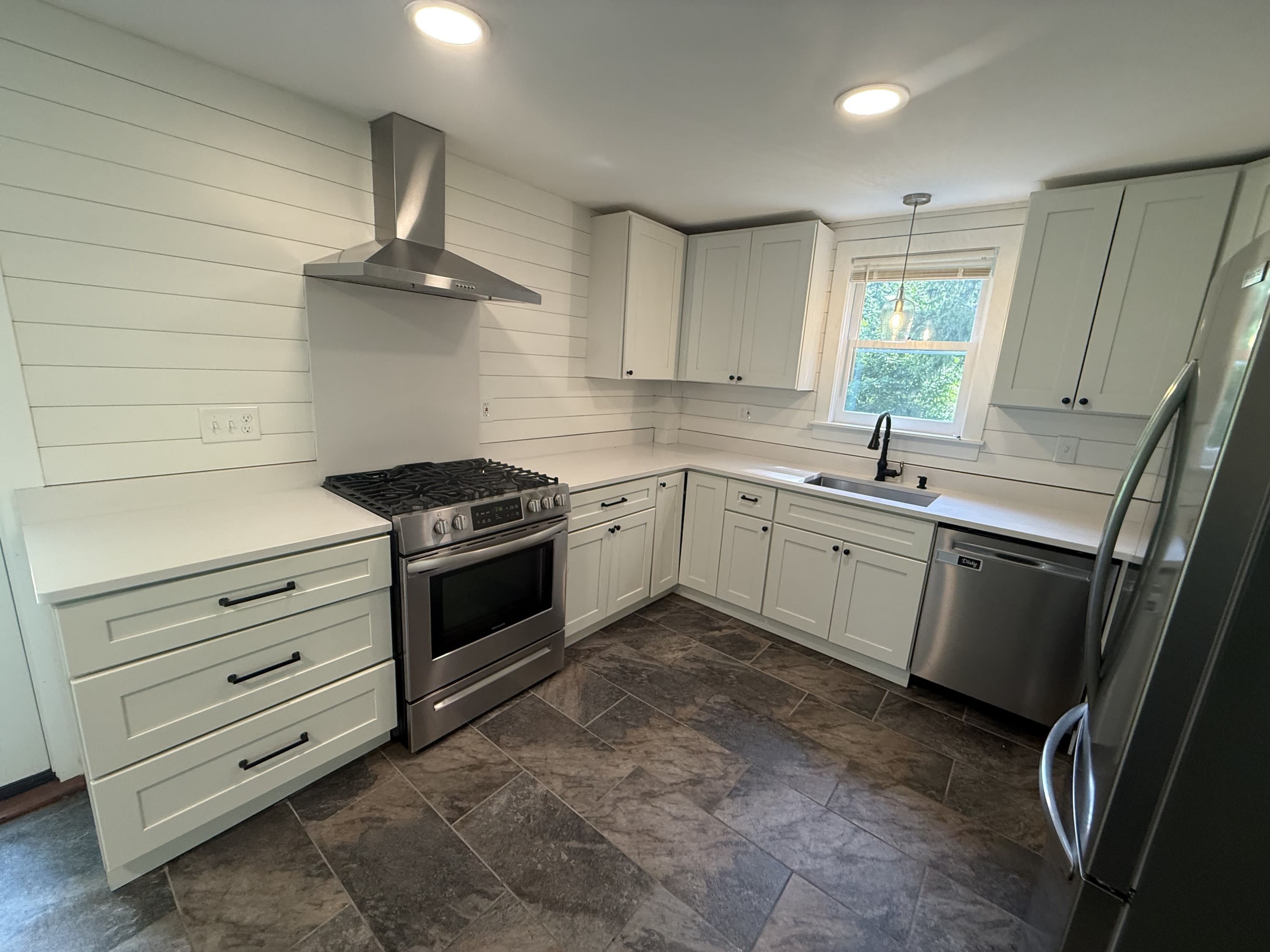 1270 West Street – photo 3