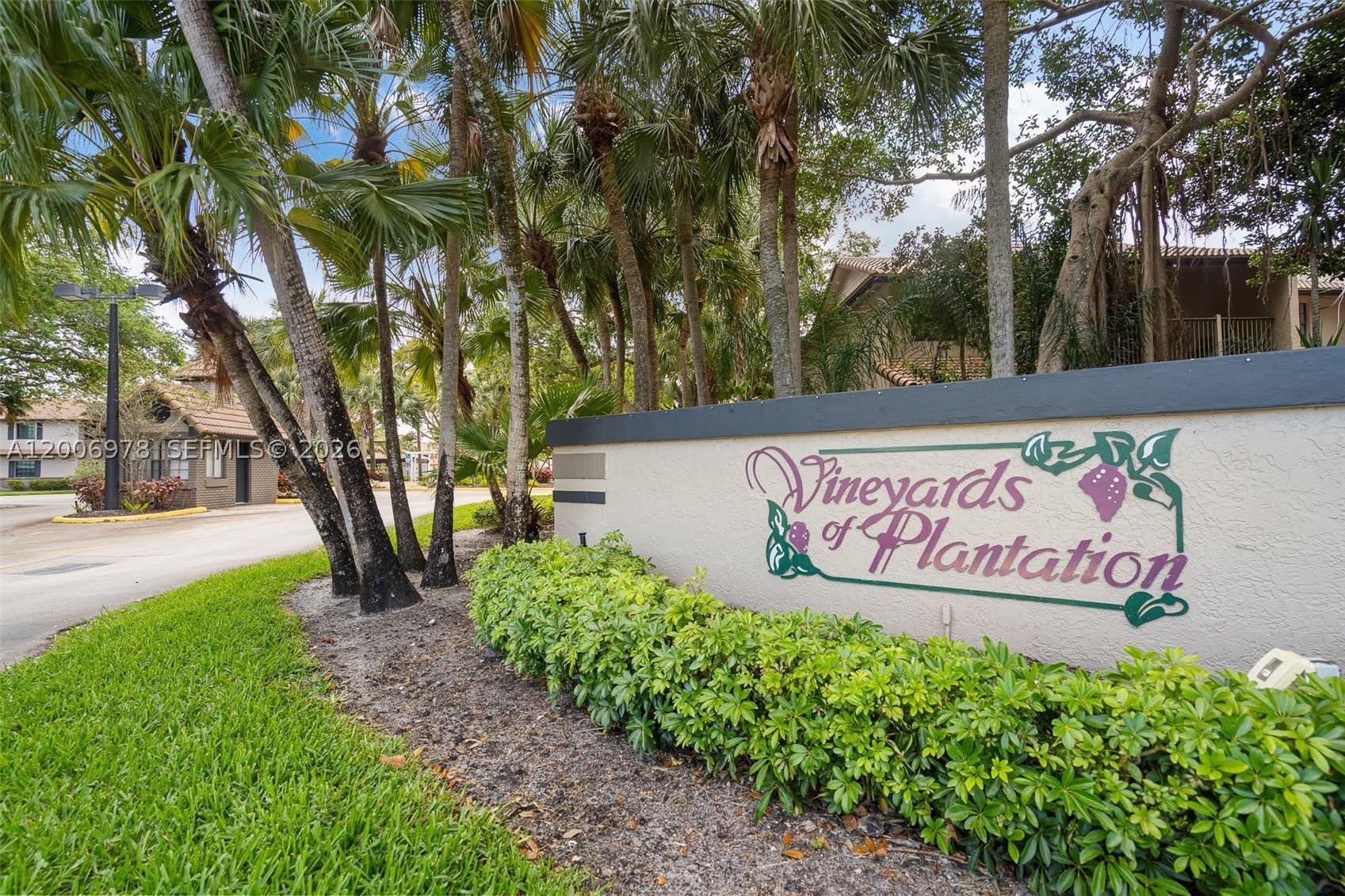9161 Vineyard Lake Dr – photo 3