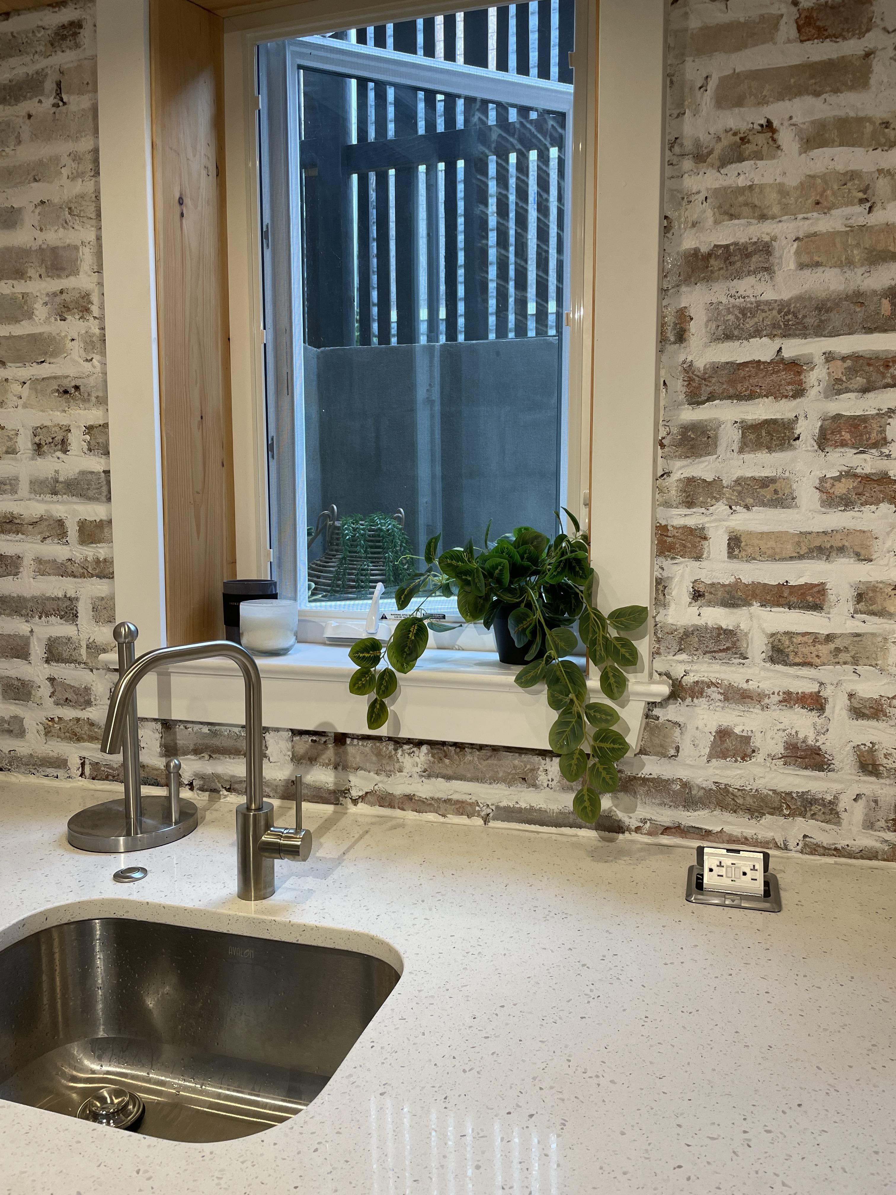 2308 Shannon Place Southeast – photo 2