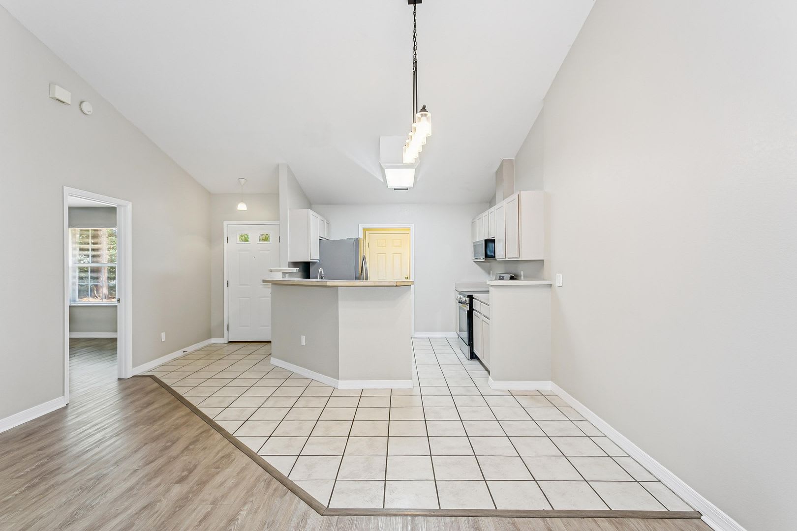 Open-Concept Living Minutes from UWF & I-10 – photo 2
