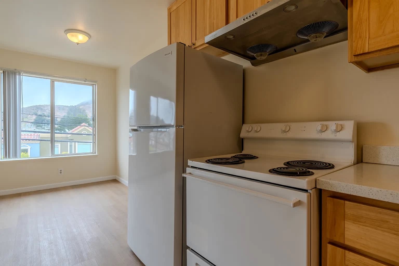 580 Lisbon St – photo 3