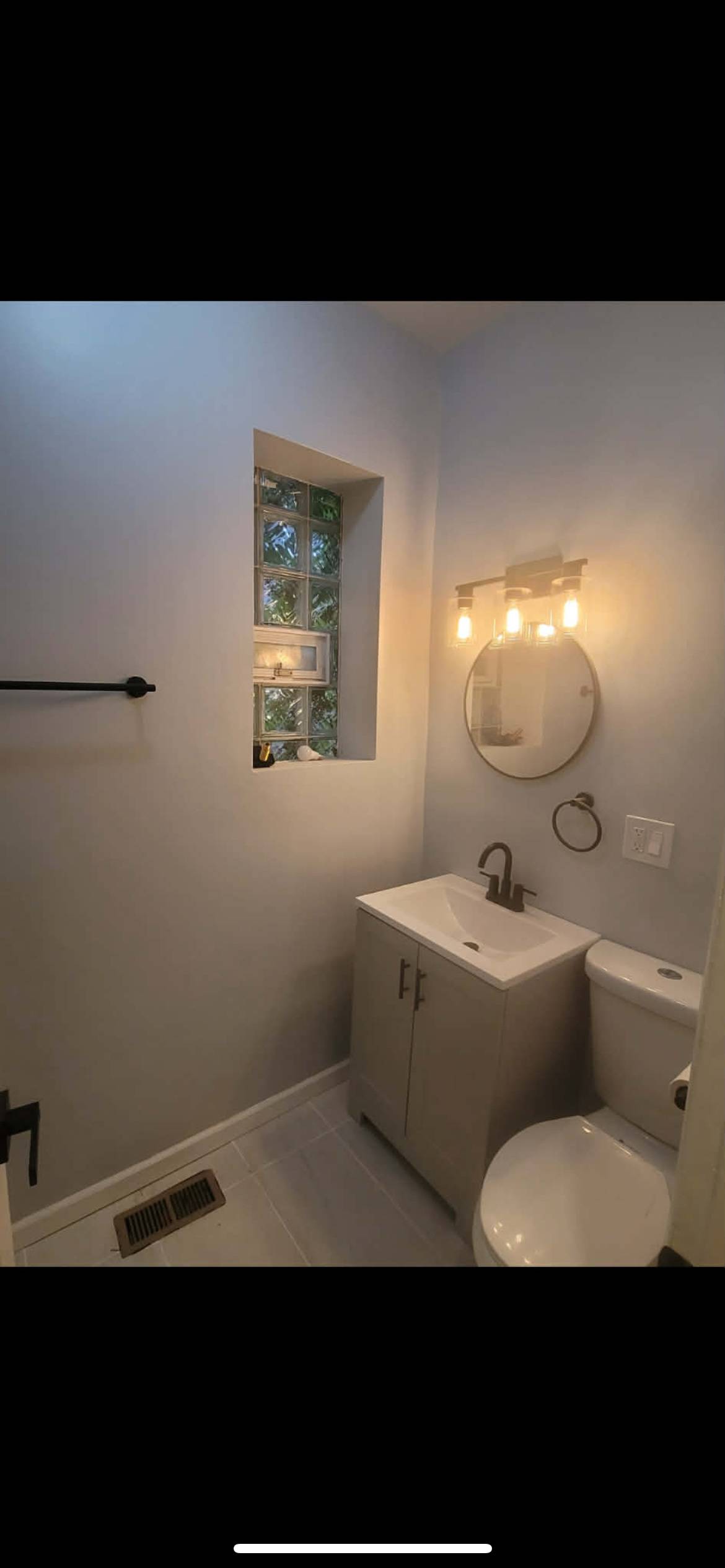 7123 South Rhodes Avenue – photo 1