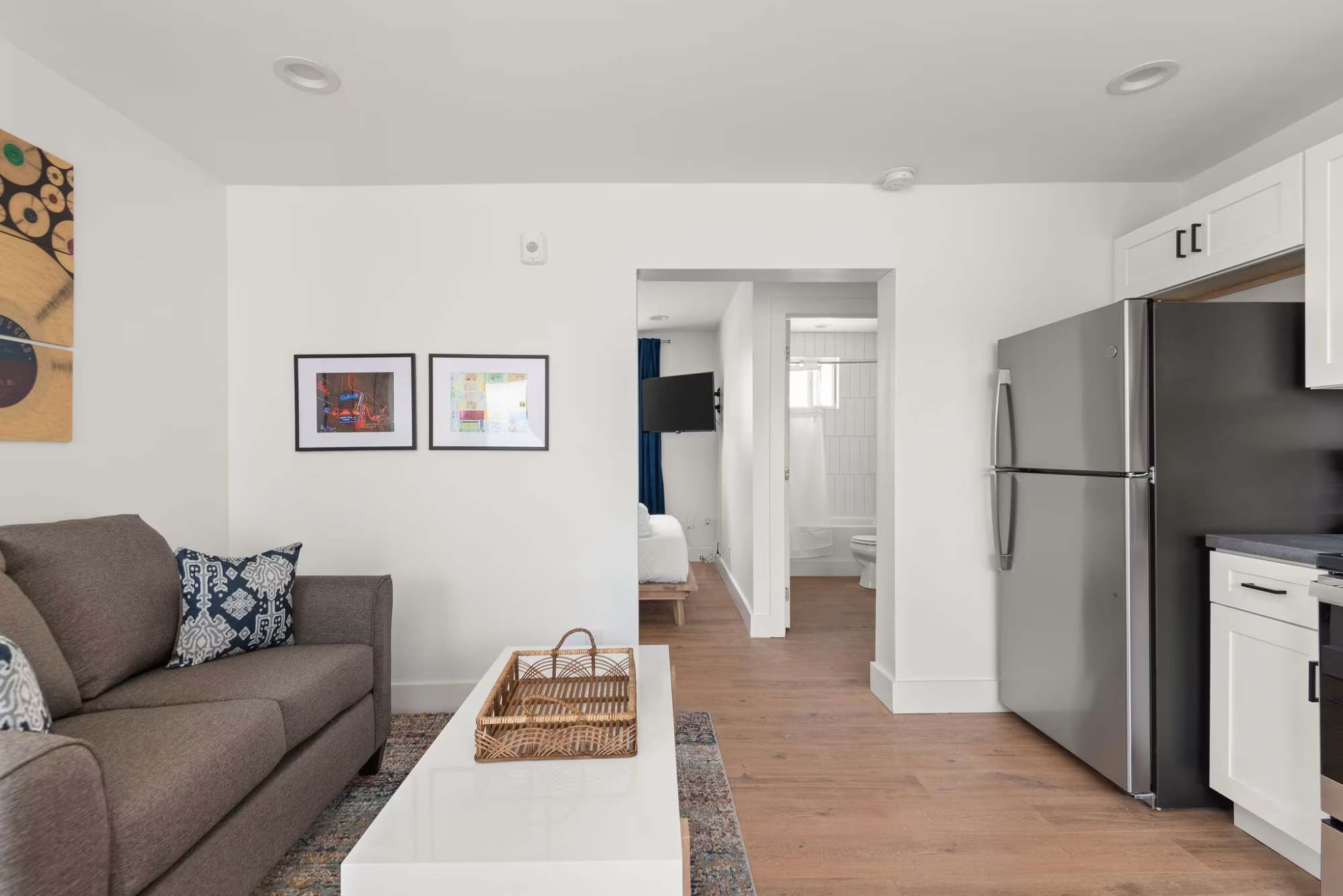 The Kensington Apartments – photo 2