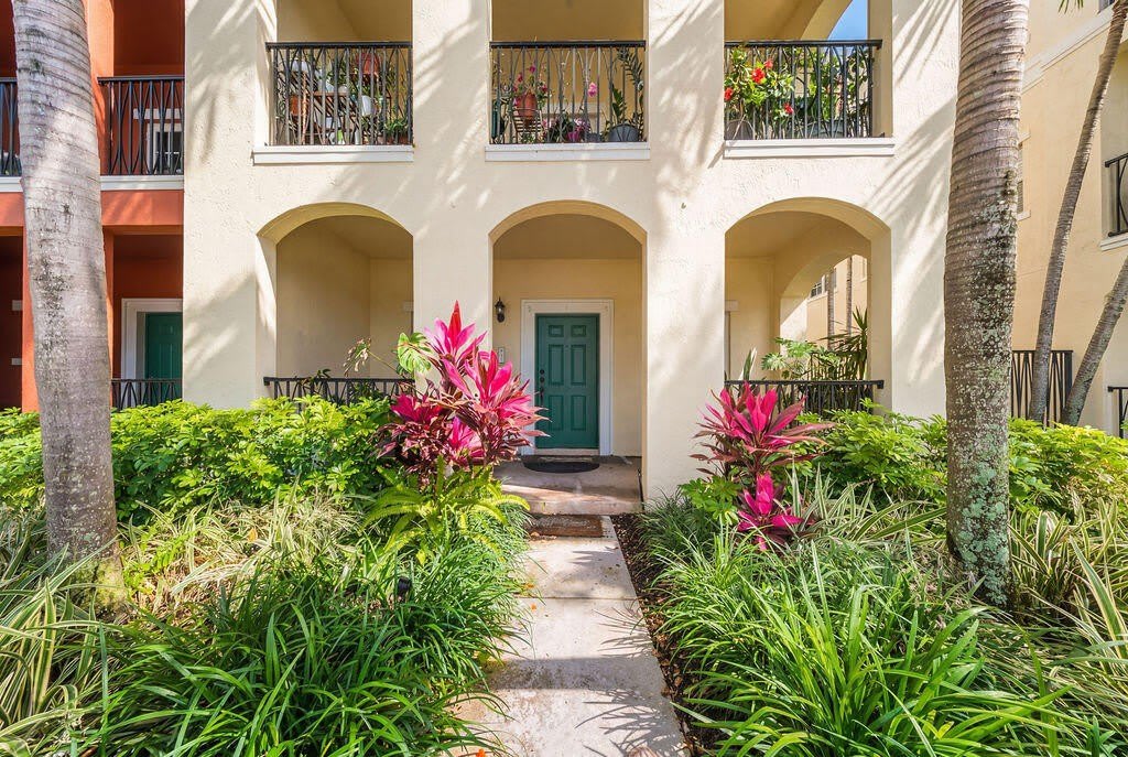 261 SW 6TH Place – photo 3