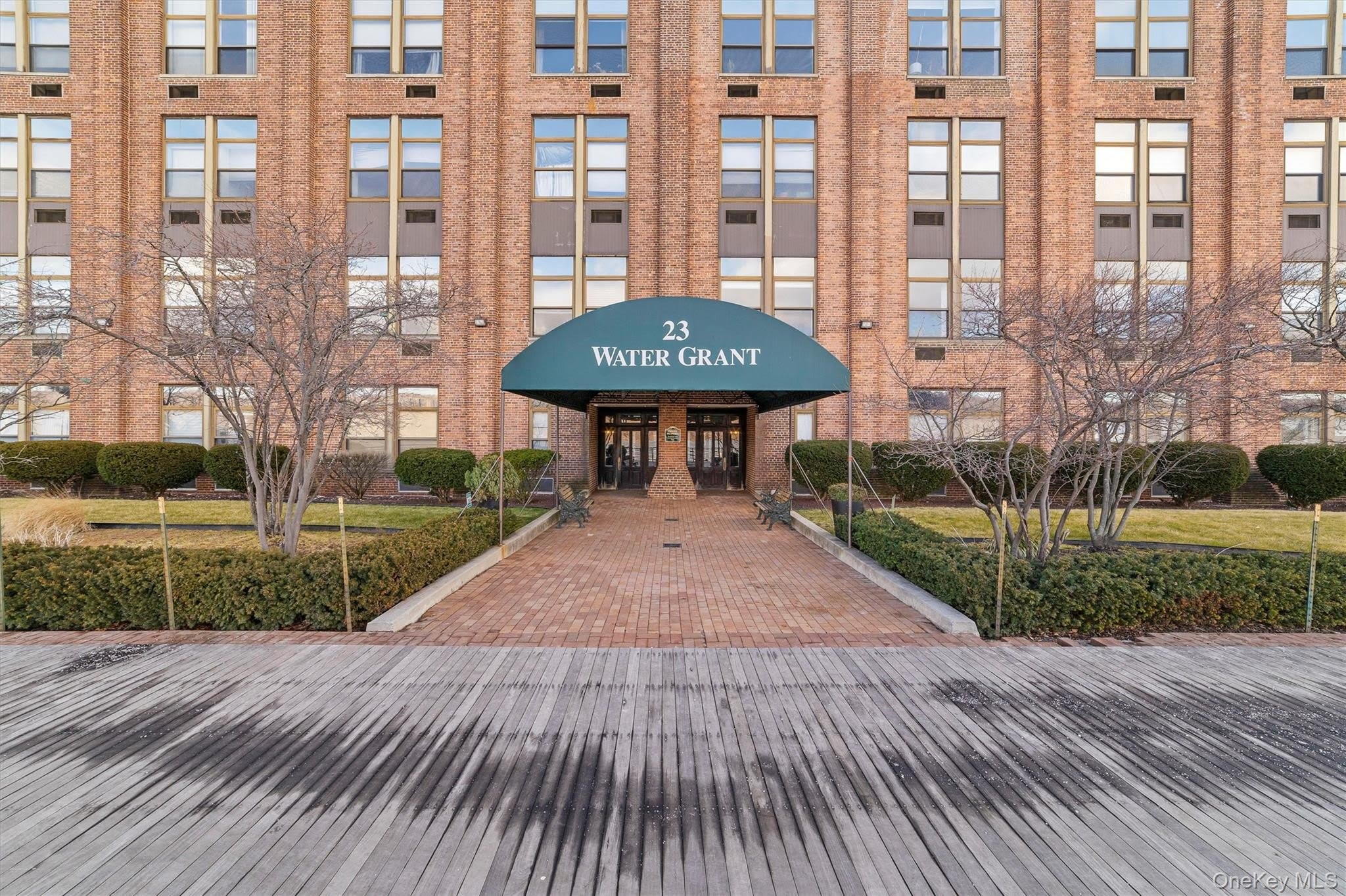 23 Water Grant Street – photo 2