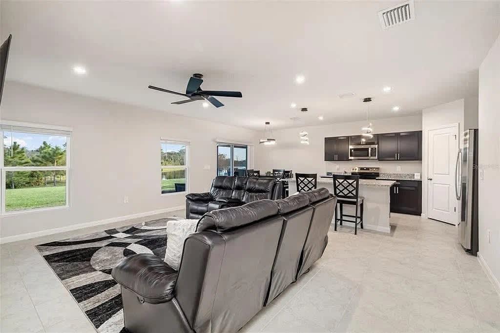 619 172nd Ct E – photo 1
