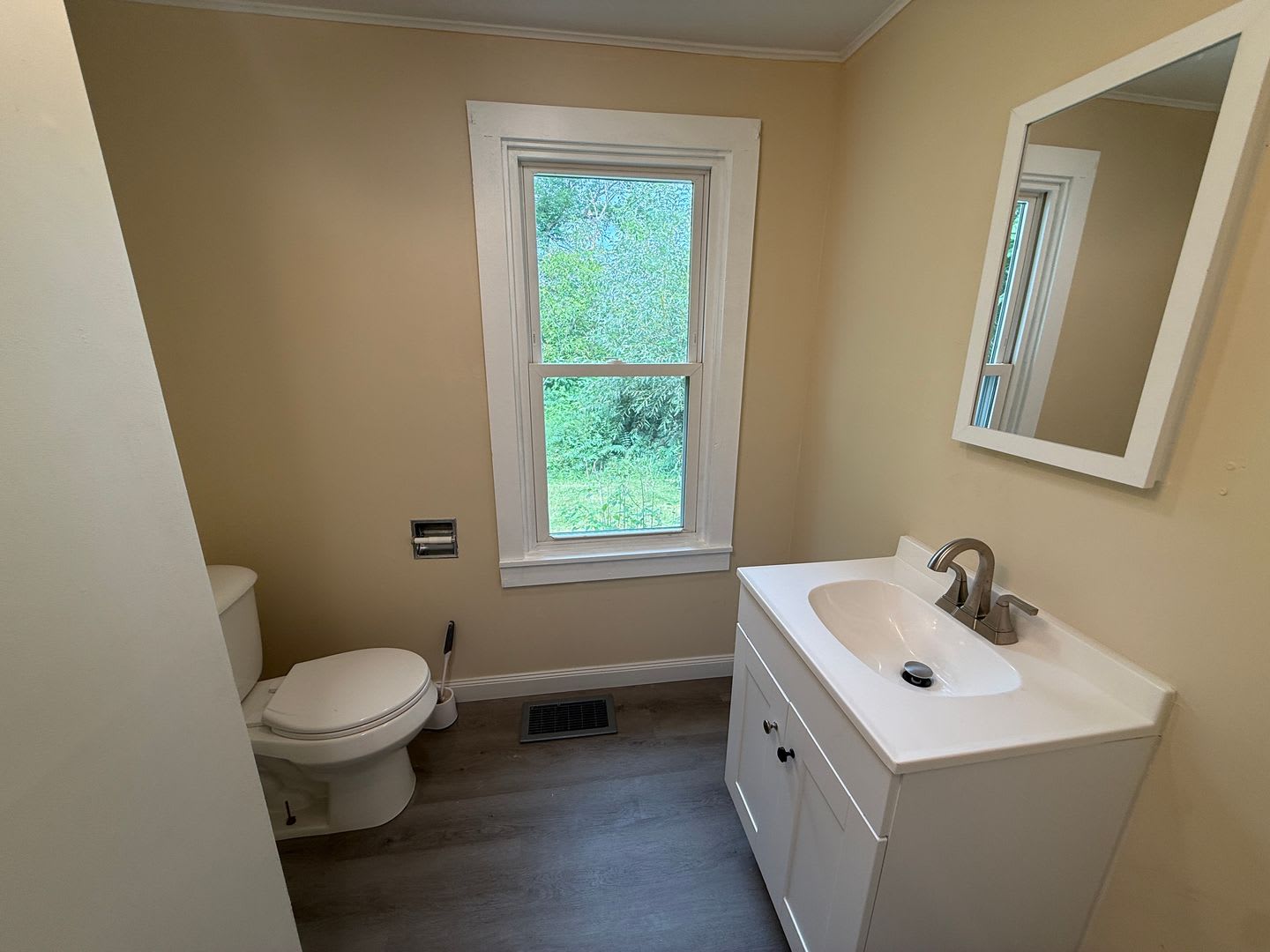 Charming 4-Bedroom Home in Verona, NY – Available for Rent – photo 5