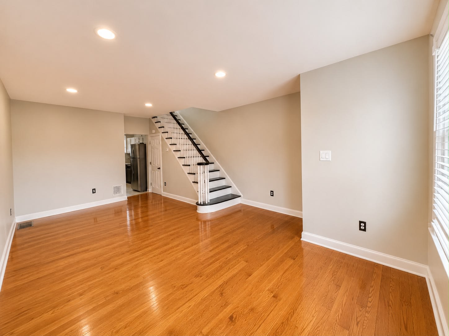 2336 Mountain Street – photo 2