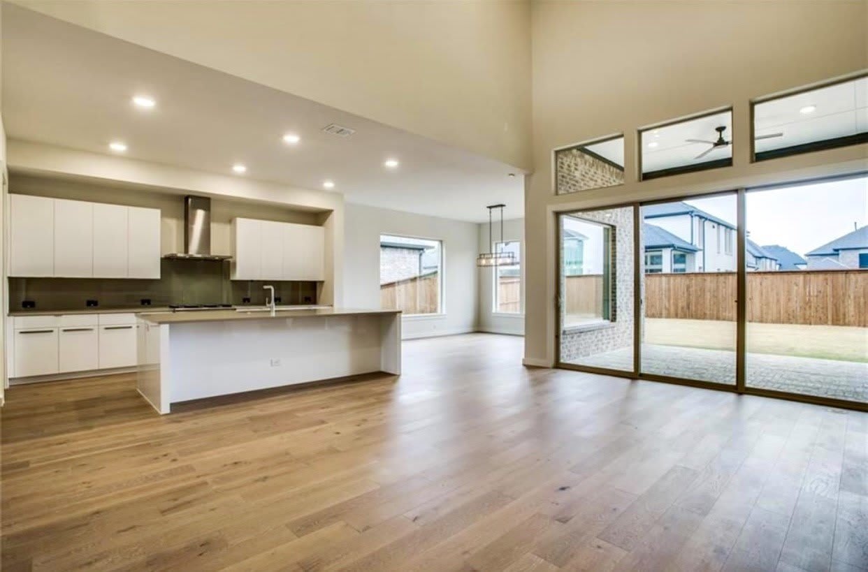 4031 Heatherton Drive – photo 2
