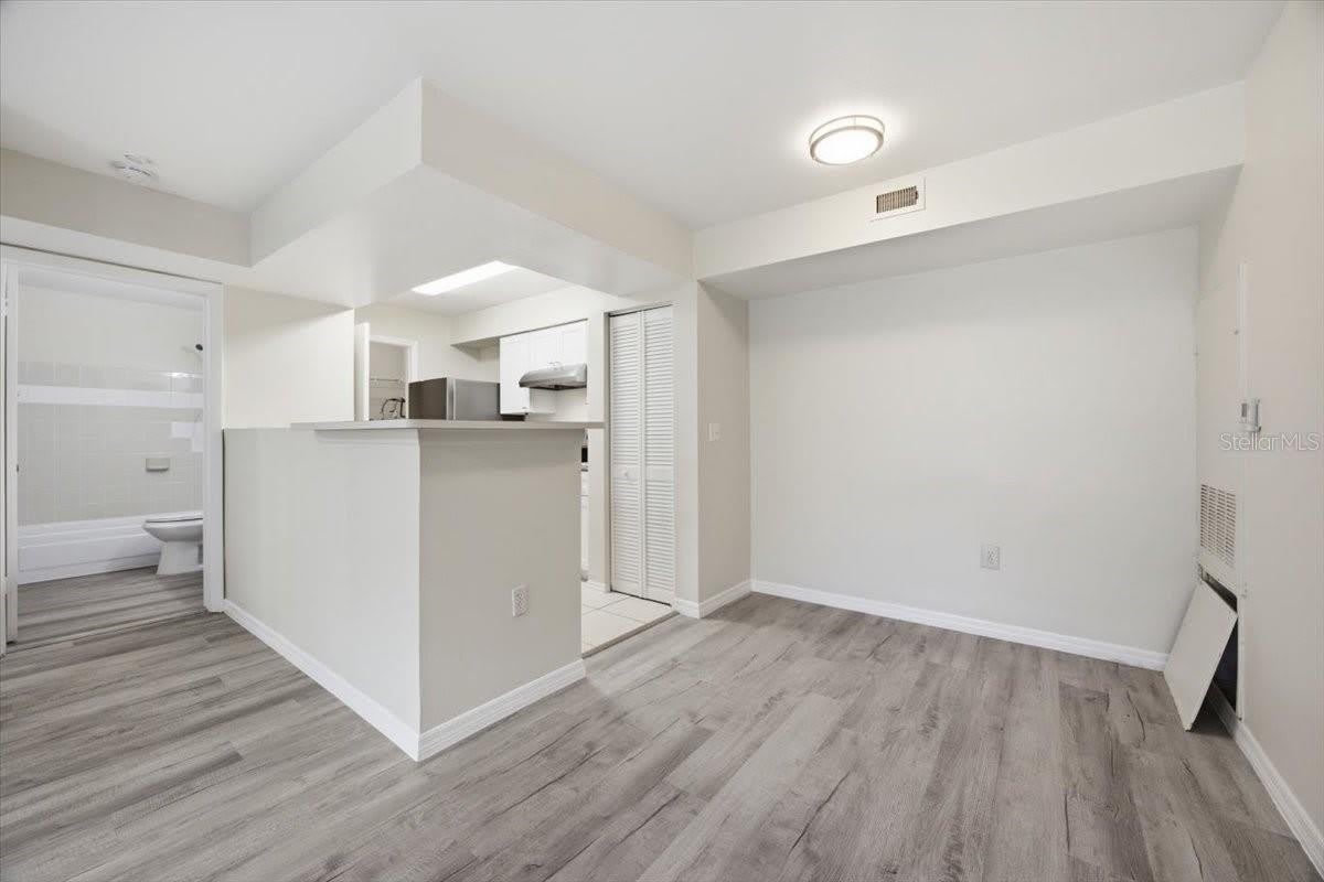 3004 PARKWAY Boulevard – photo 4