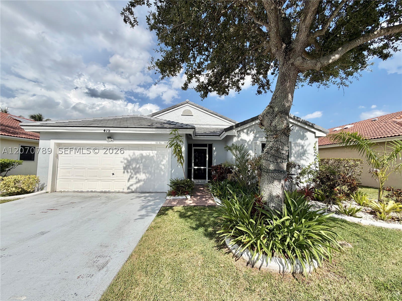 415 NW 165th Ave – photo 1