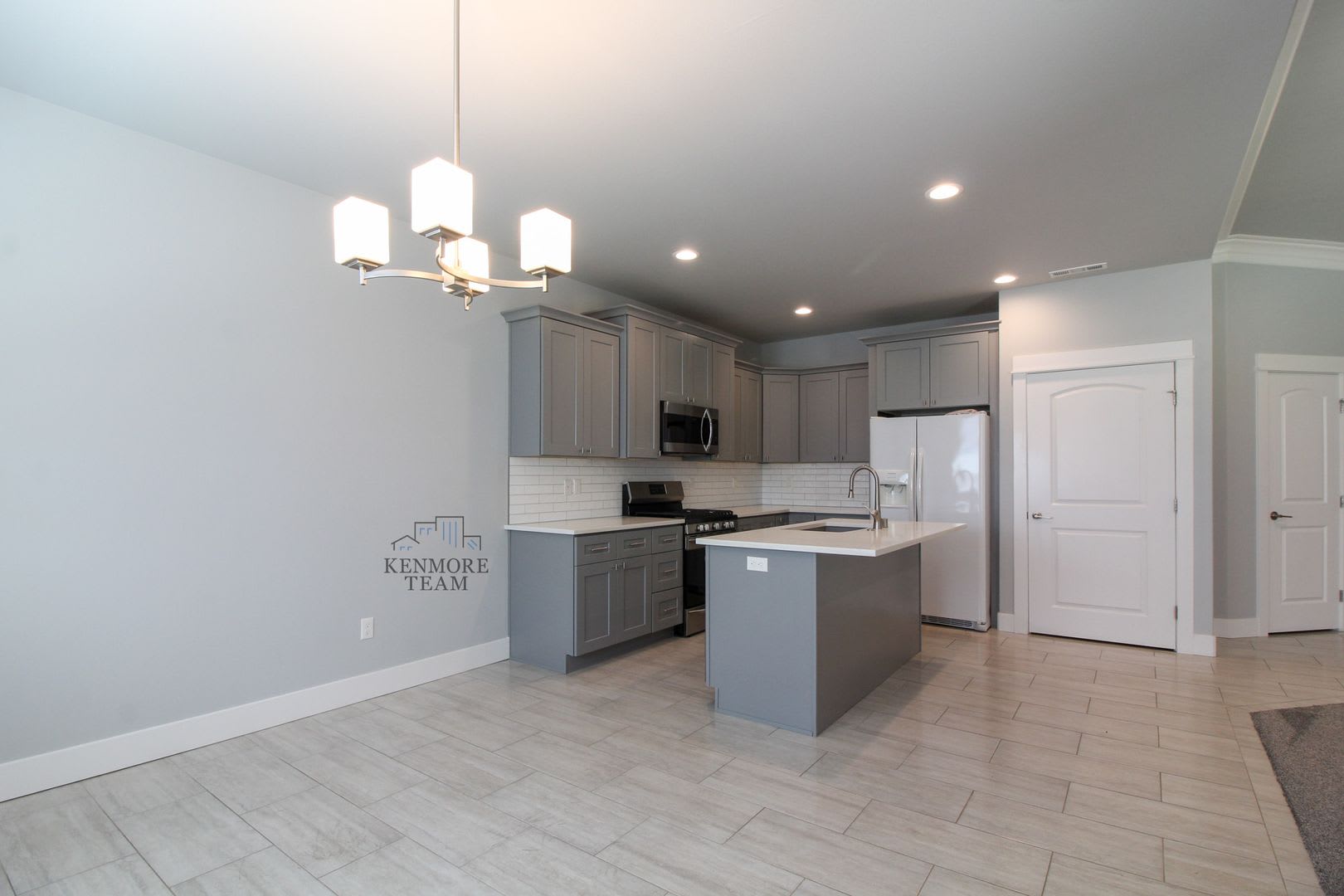 3 Bedroom 2 Bath Townhome In West Pasco – photo 4