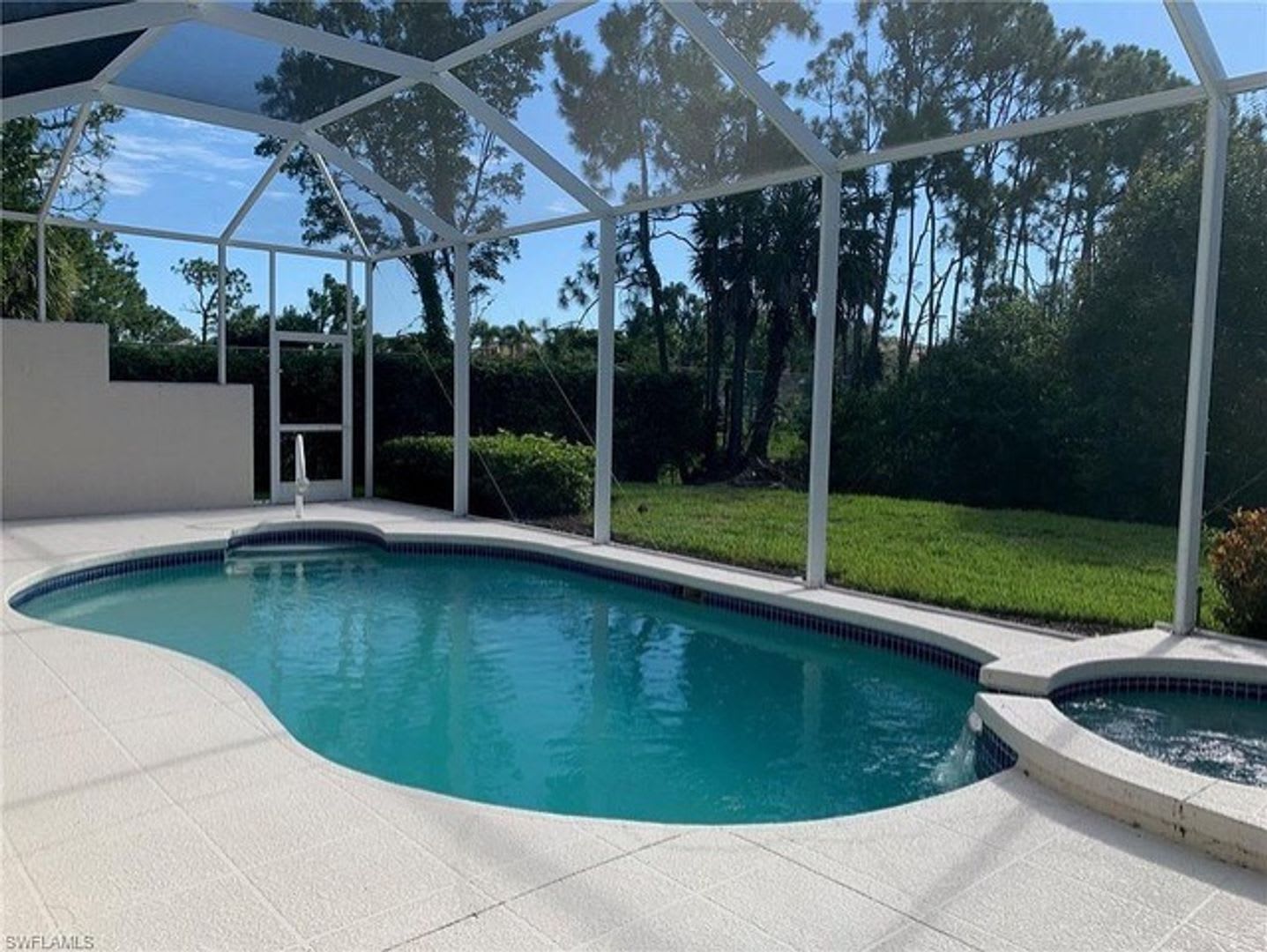 Stunning Pool And Spa Home In Glen Eden On The Lakes Annual Or Seasonal Rental – photo 2