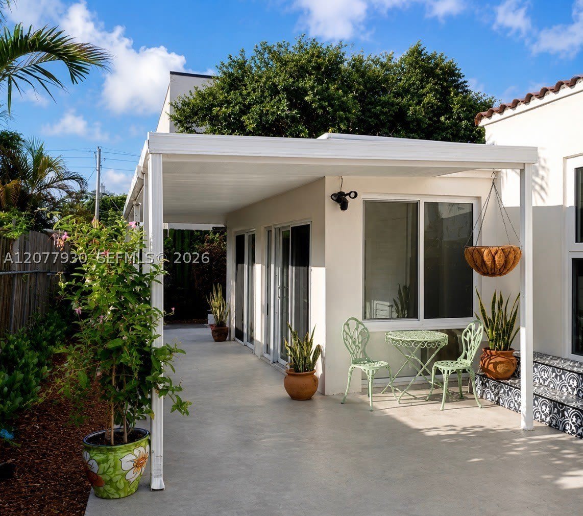2740 SW 4th ST – photo 1