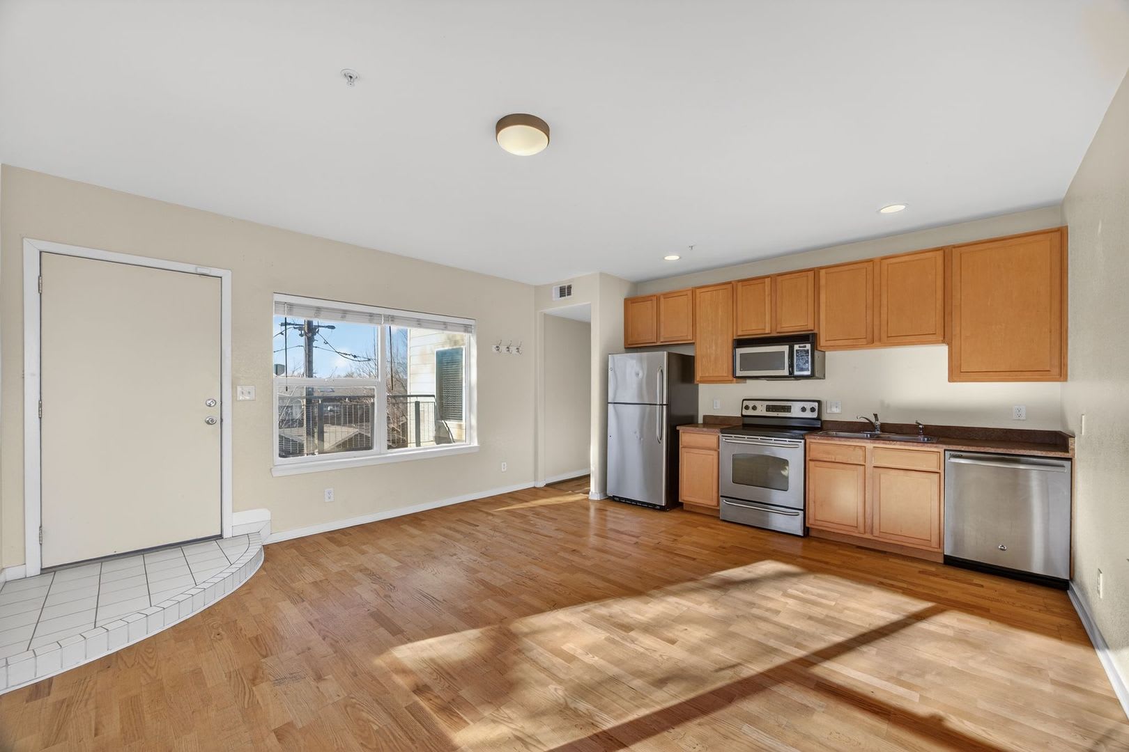 Sunlit 2 BR, 2 BA Condo Steps From Denver University w/ Covered Parking! – photo 5