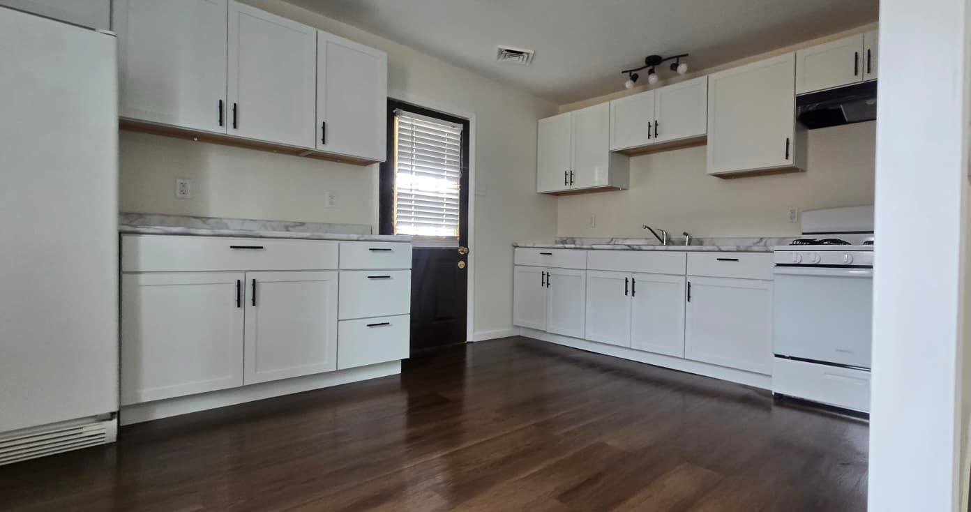 724 East Lawrence Street – photo 4