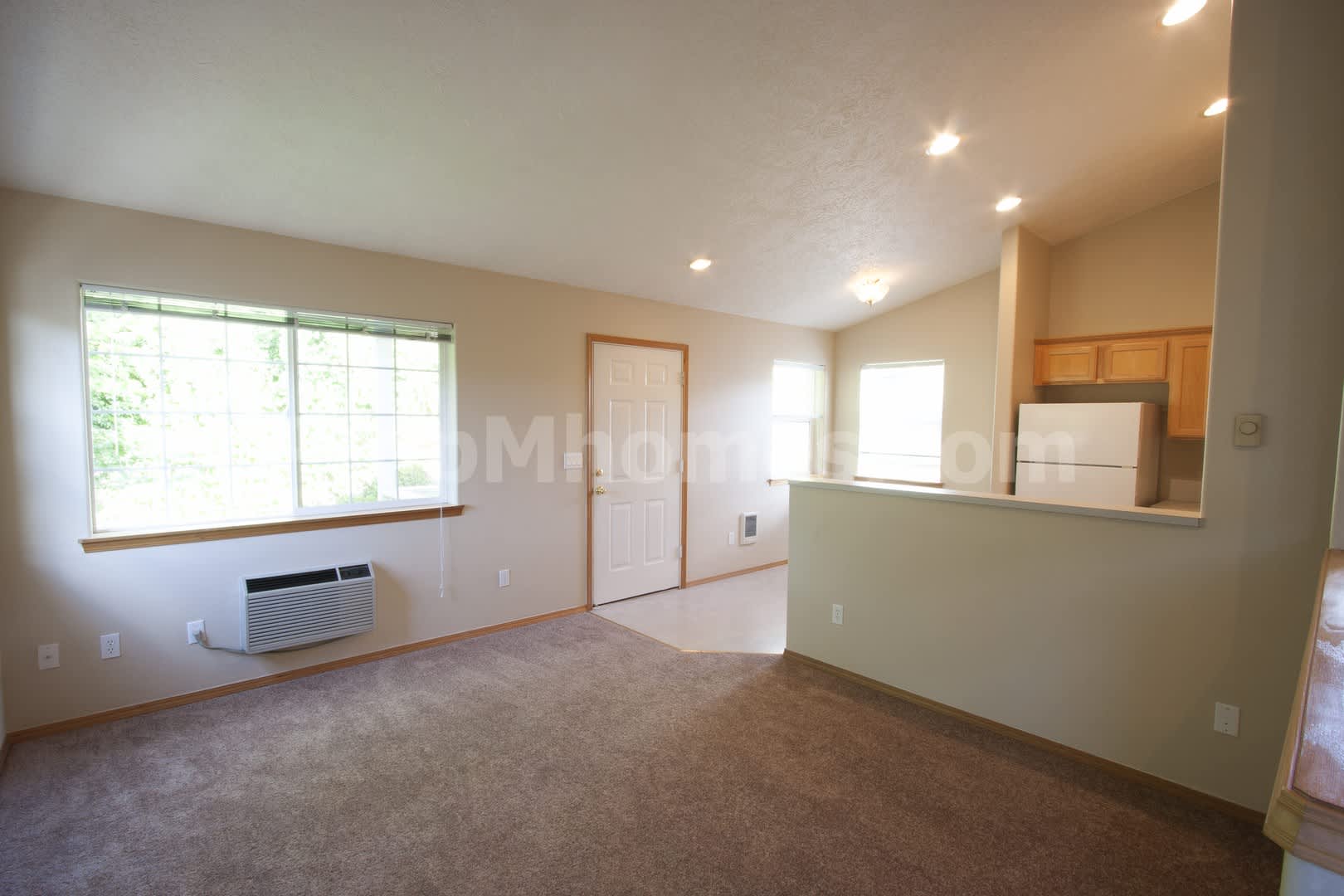 Spacious One Bedroom in Clackamas with Attached Garage! – photo 5