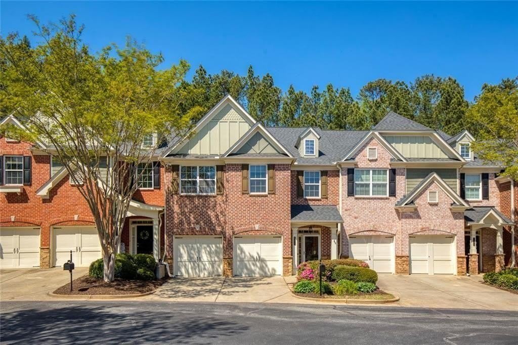 1404 Lexington DR – photo 1